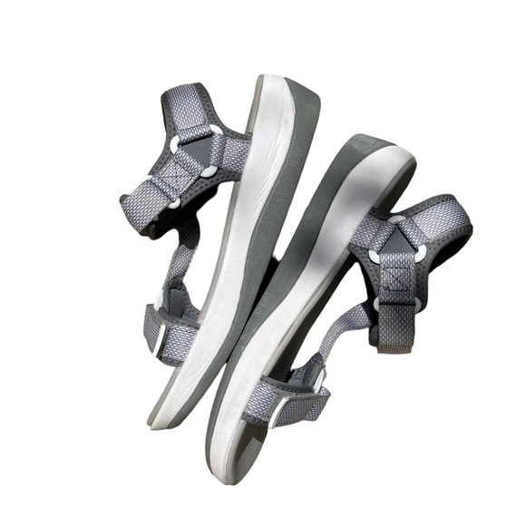 Floopi women’s sandals size 9 - Picture 3 of 7